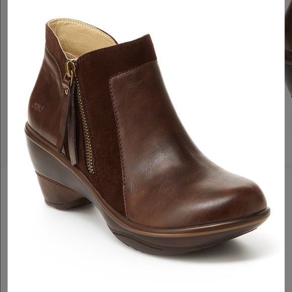 Shoes - JBU ankle boots